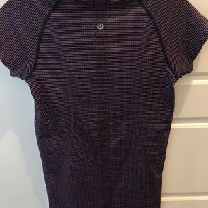 lululemon athletica Tops - Lululemon t-shirt lululemon athletica Tops - Lululemon t-shirt